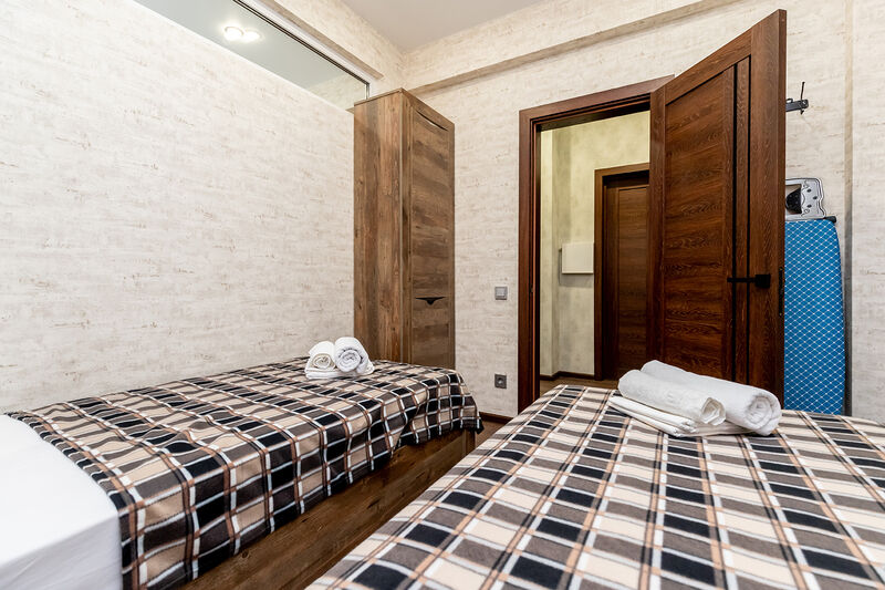 Апартаменты 6-местные (ул. Эстонская, д. 37/3, 016)