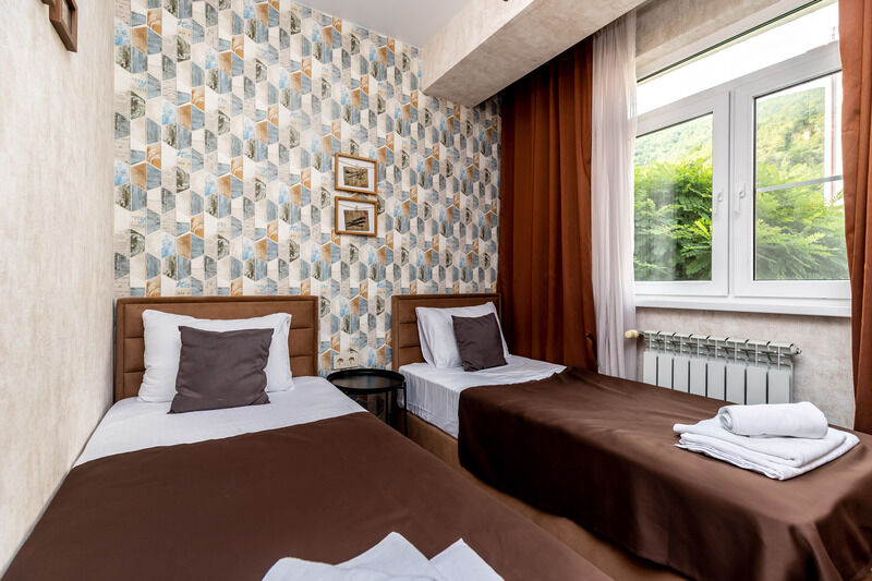 Апартаменты 6-местные (ул. Эстонская, д. 37/11, 052)