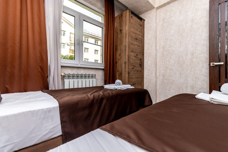 Апартаменты 6-местные (ул. Эстонская, д. 37/11, 052)