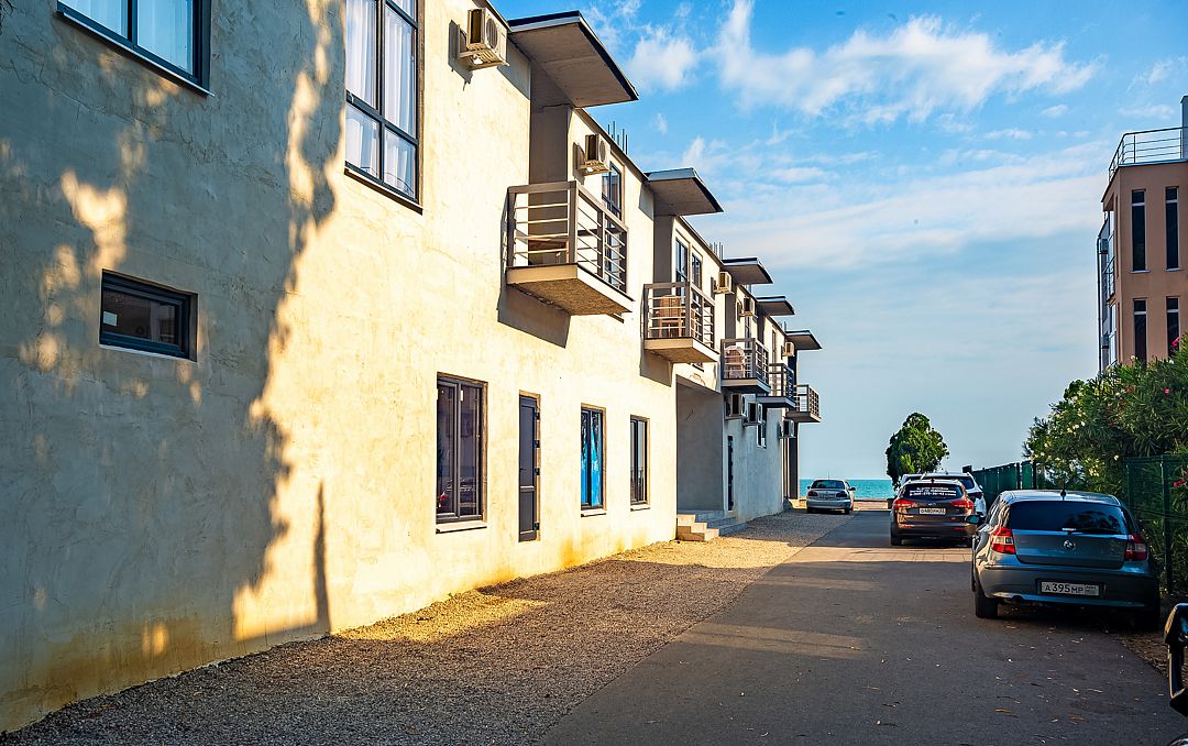 Фасад отеля | GREEN LAND HOTEL, Гагрский район