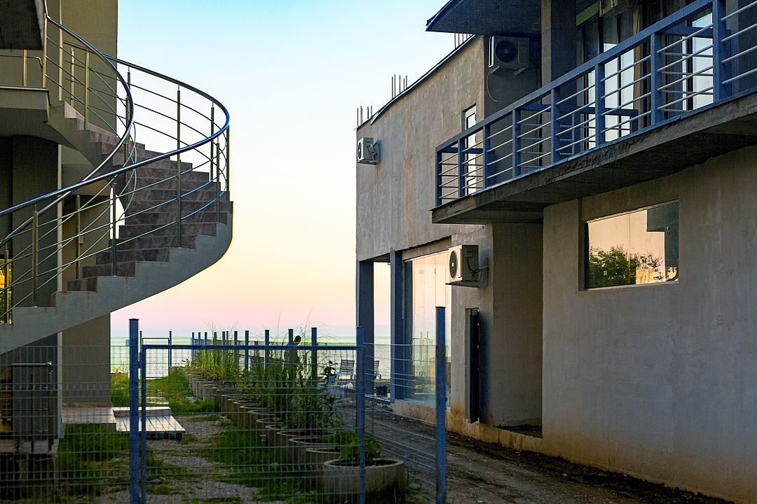 Фасад отеля | GREEN LAND HOTEL, Гагрский район