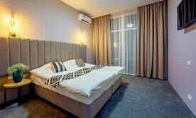 Suite 2-местный 2-комнатный suite с балконом, Отель GREEN LAND HOTEL, Цандрипш