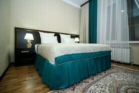Стандарт с балконом и двуспальной кроватью, Отель ТауРух, Домбай