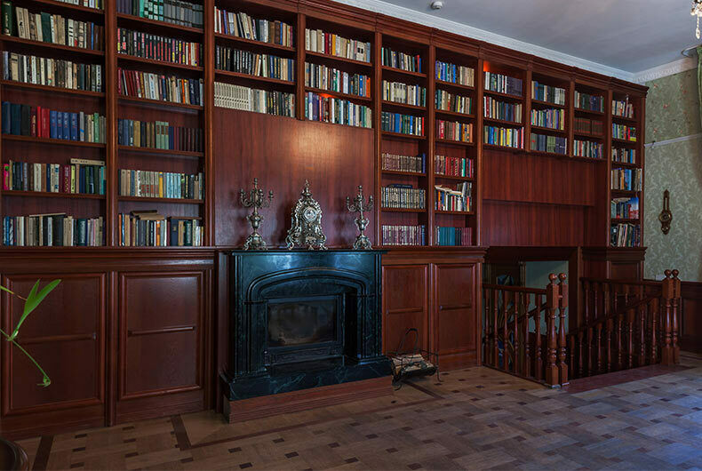 Каминный зал