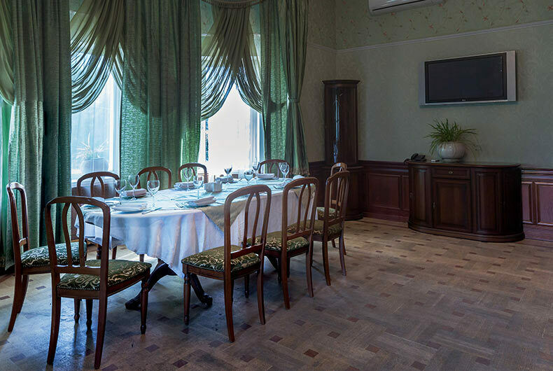 Каминный зал