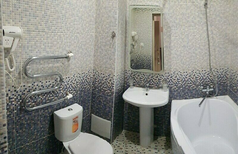 Люкс 2-местный 2-комнатный (с балконом)