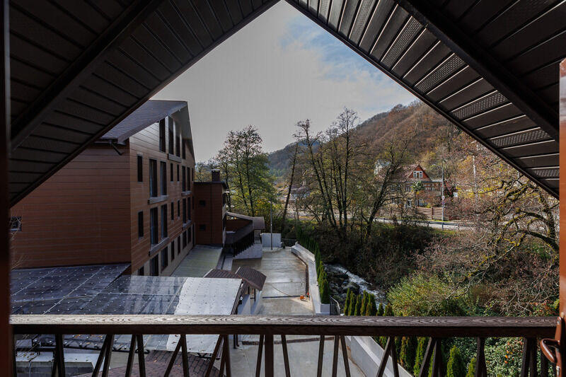 Коттедж 8-местный 2-этажный