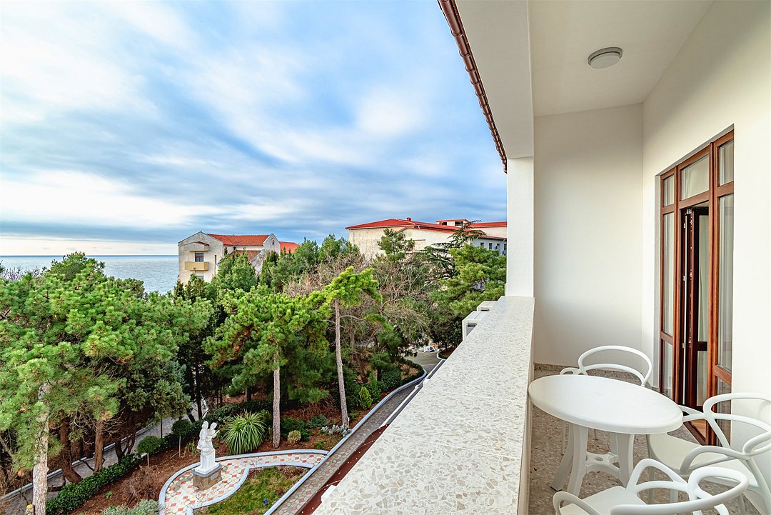 Family Suite 4-местный 3-комнатный (корпус 2)