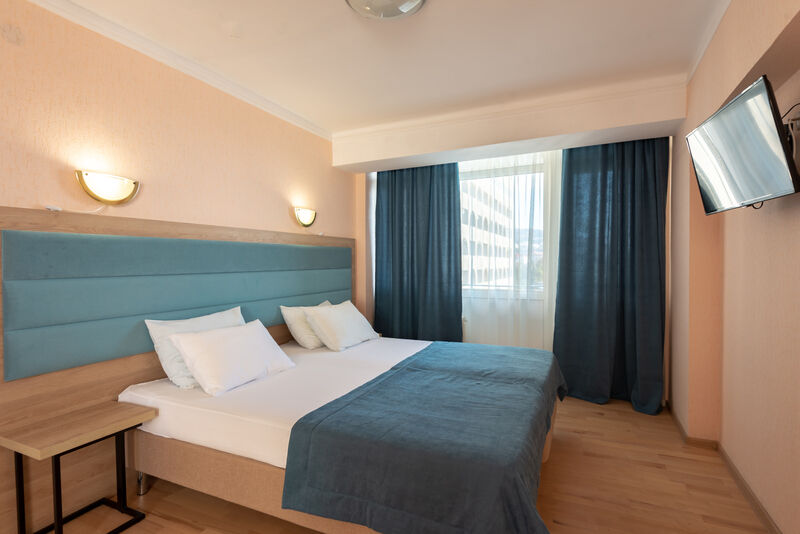 Апартаменты 2-местный 2-комнатный (с кухней корпус 10,11)