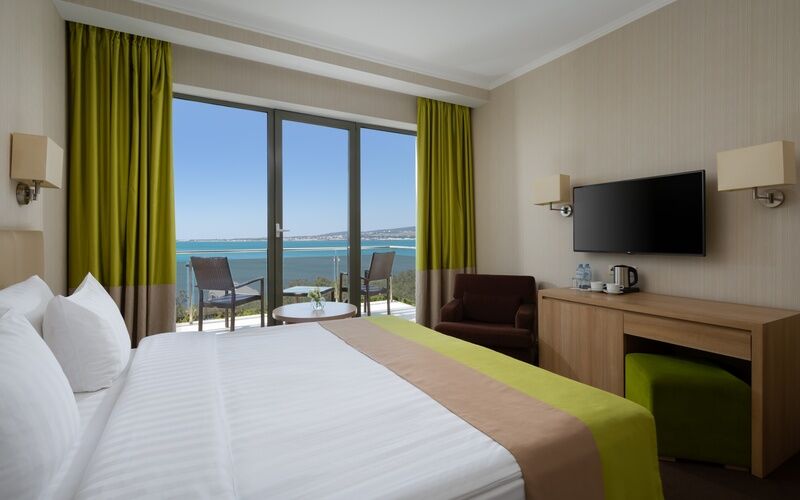 Стандартный 2-местный 1-комнатный (4* корпус № 3 вид на море)